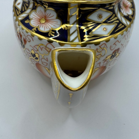 Royal Crown Derby Imari 2451 Partial Teapot. Large 6 cup teapot dated 1939. - Picture 9 of 17